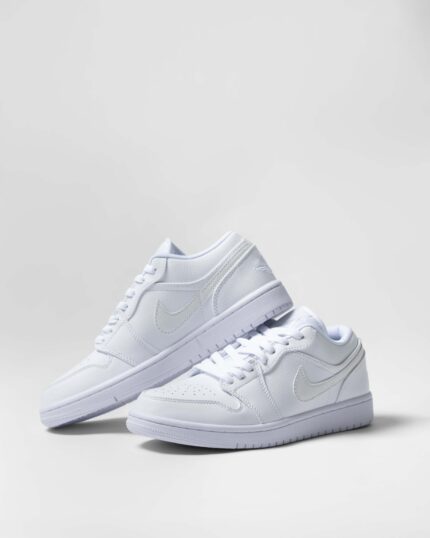 00017 - MASTER JORDAN 1 LOW WHITE